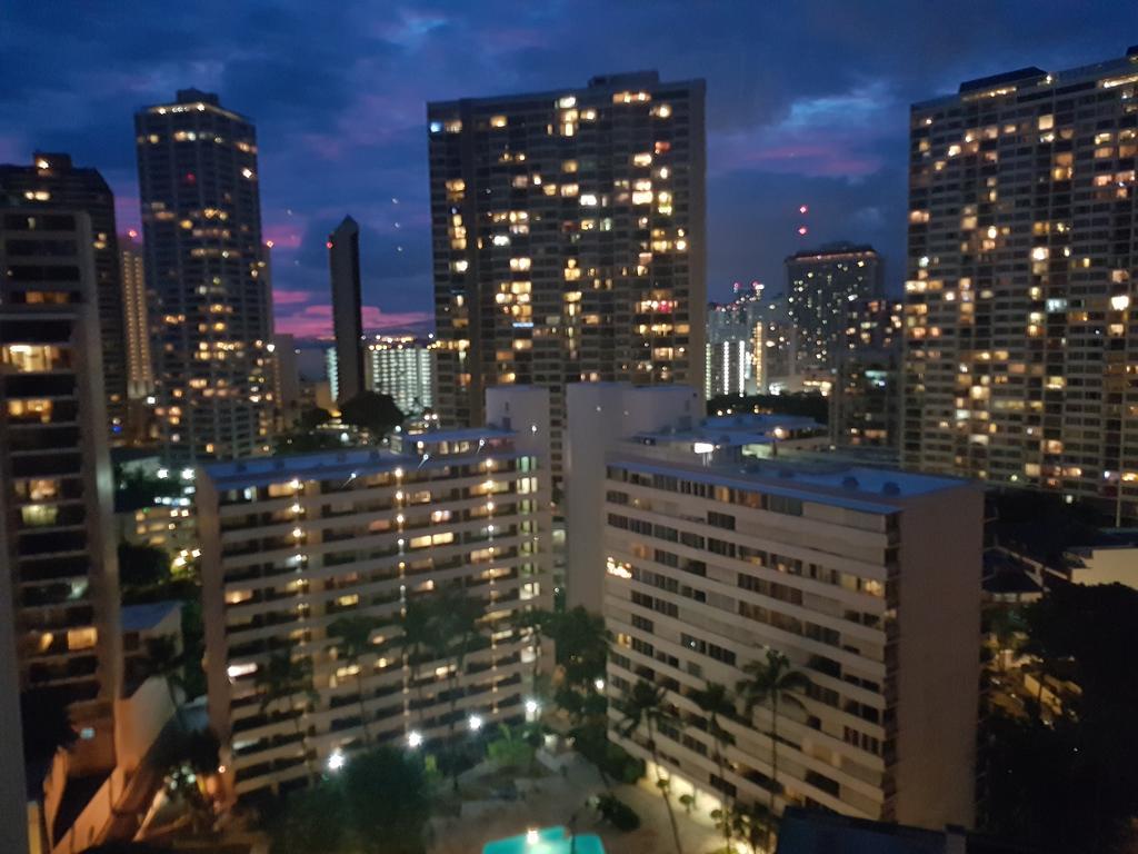 Gem Of Waikiki At Inn On The Park Honolulu Dış mekan fotoğraf
